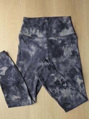 Time and Tru Charcoal Tie-Dye High-Waist Leggings